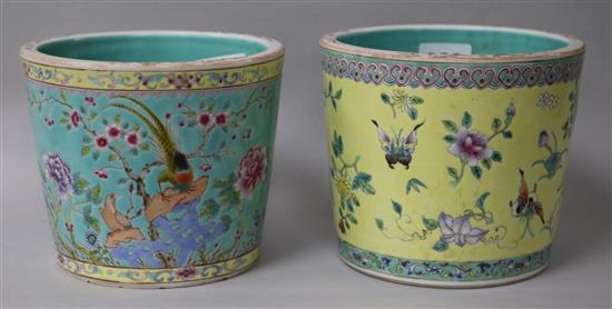 Two Chinese Republic period famille rose plant pots H.12cm